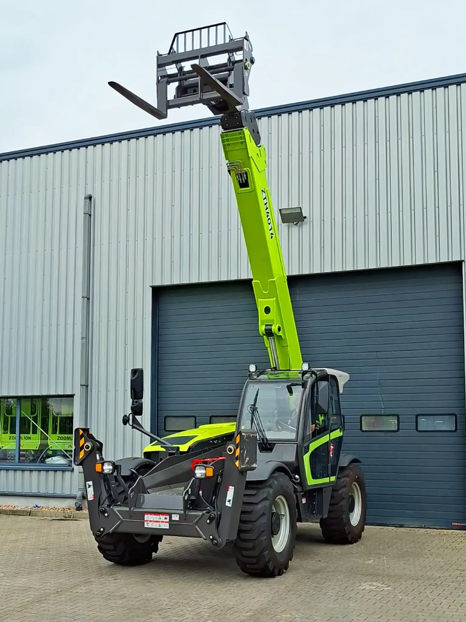 Zoomlion ZTH4014 - Ładowarka przemysłowa